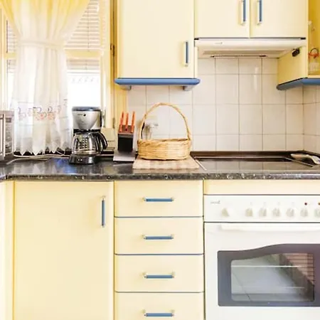 بيت للعطل 3 Bedrooms House With Terrace And Wifi At اراسنا